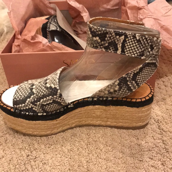 sketchers womens mules
